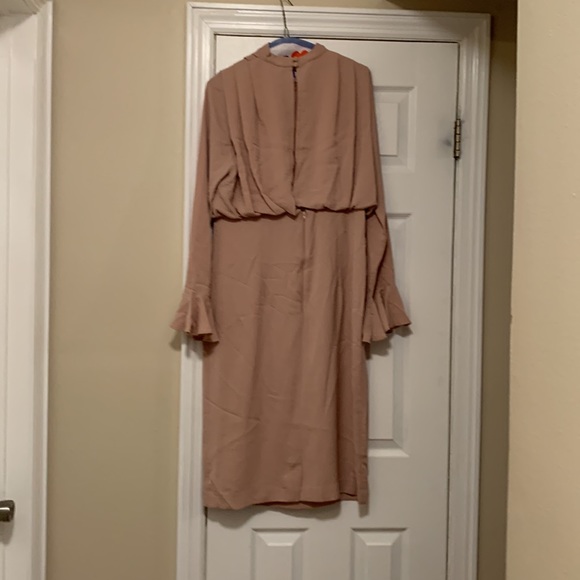 Midi slightly open back (not revealing) worn once. - Picture 2 of 2